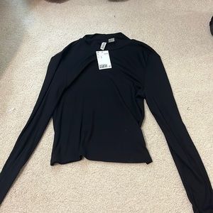 h&m mock neck black top